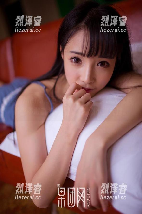 果团网的高清百变天使合集，快让我想起那些不敢直视的细节，内心小鹿乱撞。