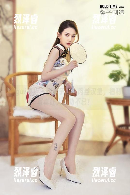 Ligui丽柜 - 当橙子遇上肉丝汉堡，福利写真让人心动不已！