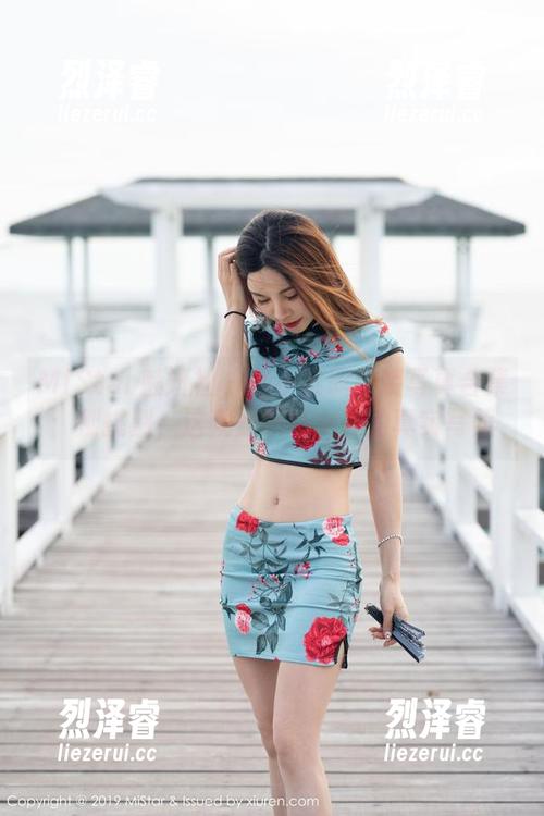 MiStar魅妍社 - 戴小唯职业装写真合集：别挑剔，这就是职场女神的真实写照