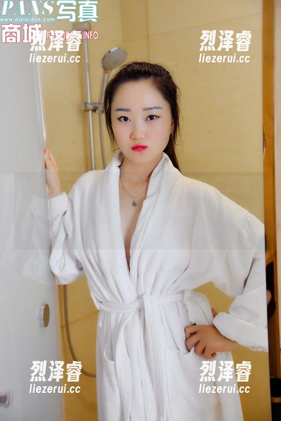 PANS写真 - 滴滴女王的绝美套图资源，视觉上的‘蜜糖’，引发无限遐想，准备好被吸引了吗？