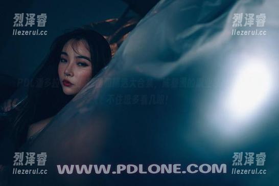 PDL潘多拉 - 看！原图和精选大合集，陈雅漫的职业装真是让人忍不住想多看几眼！