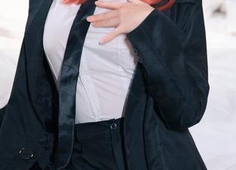 Quan冉有点饿的镇海写真更新：碧蓝航线，旗袍穿搭是个琴瑟和鸣啊！