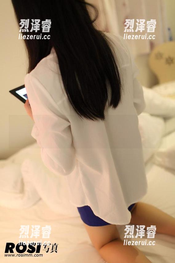 ROSI御姐精选套图：一波又一波的心动，你准备好了吗？
