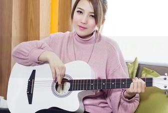 TouTiao头条女神 – 杨漫妮baby的睡衣作品，分享一下你永远想不到的舒适感！