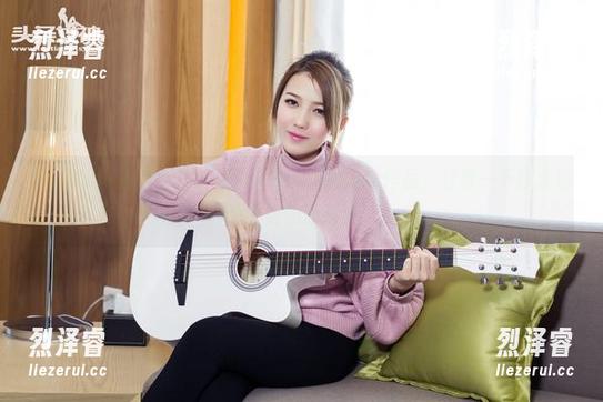TouTiao头条女神 - 杨漫妮baby的睡衣作品，分享一下你永远想不到的舒适感！