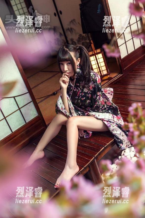 TouTiao头条女神 - 图片资源分享：秦若兮的妹妹，美得让人心痒痒