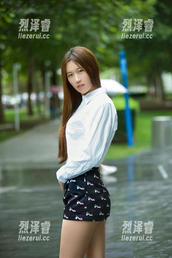 TuiGirl推女郎 - 哈尼宝宝的裤里丝，图片分享让我有点小心动，真的是...