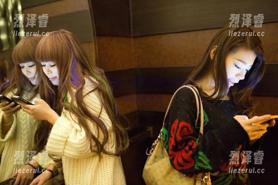 TuiGirl推女郎 - 最新套图：李丽莎以女王姿态，挑战你对美的极限认知