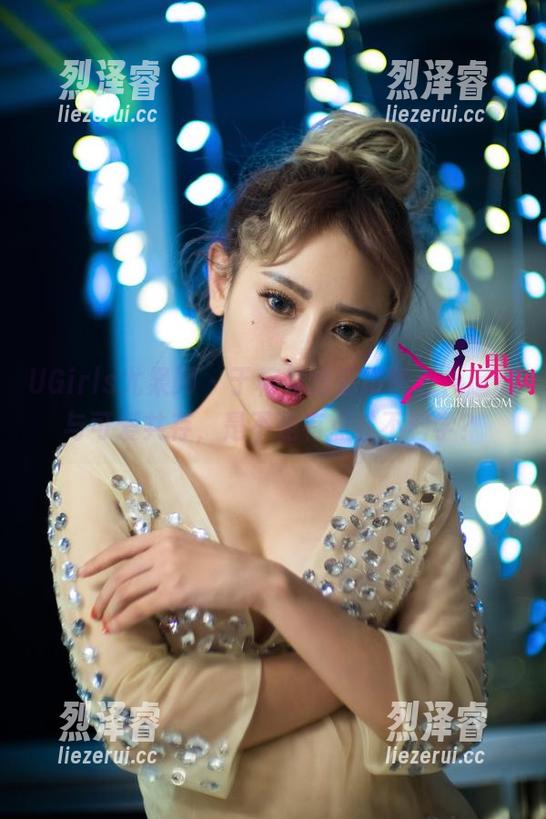 UGirls尤果网 - 于梓馨的运动图包，运动与可爱共存，是不是有点儿不科学？