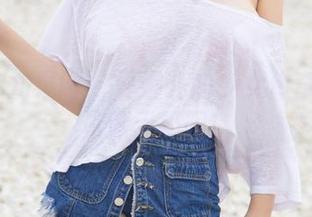 UGirls尤果网 – 曼妮儿的少女传奇：图集资源无极限！