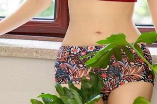 UGirls尤果网 – 黛斯羽的吊带私拍：我的内心os，一个吊带就能撩到的情绪指数，你不懂的！