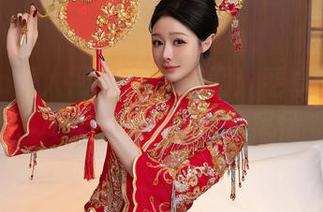Xiuren秀人网 – 绝对美图：看卓芷伊EricA如何玩转裤里丝风情