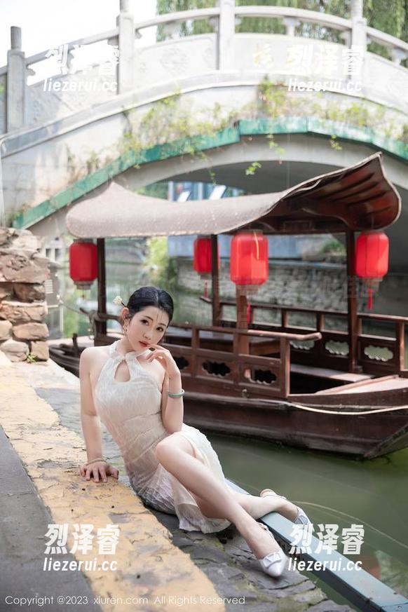 Xiuren秀人网 - 全集揭秘！女仆叶佳颐的日常，喵有点逗！
