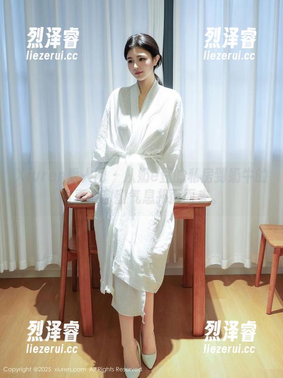 Xiuren秀人网 - 从奶e豆的私房到奶牛的写真，甜蜜气息扑面而来。
