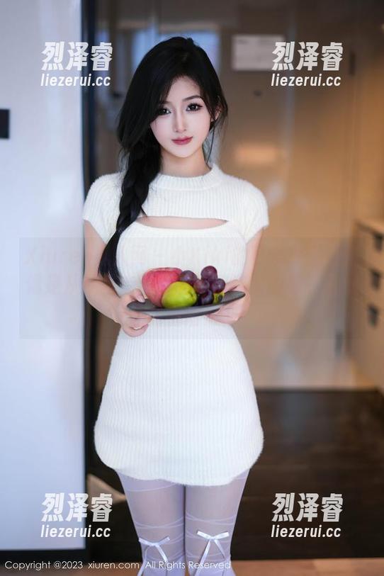 Xiuren秀人网 - 小Kiki的可爱原图简直像是从梦里走出来的，精选里的每一张都让我重拾信仰！