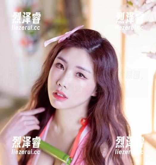 下水前的福利：Yebin(전예빈)泳衣原图，简直是视觉的冲击！
