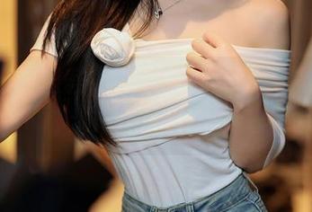 YouMi尤蜜荟 – 相机里的女王：从图库看到宋KiKi，瞬间明白什么叫‘气场’！