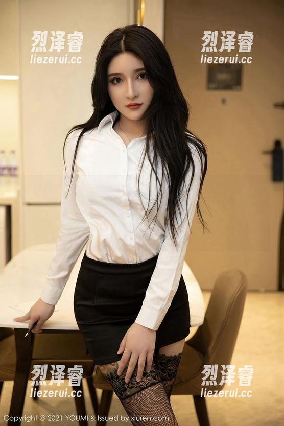 YouMi尤蜜荟 - 看了徐安安学妹的美图合集，我开始反思生活选择，真是个深刻的瞬间！