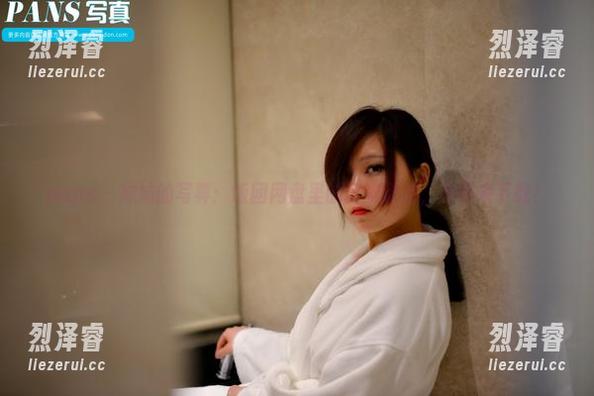 pans - 妹妹的写真：饭团网盘里的甜蜜诱惑，等你来下载！