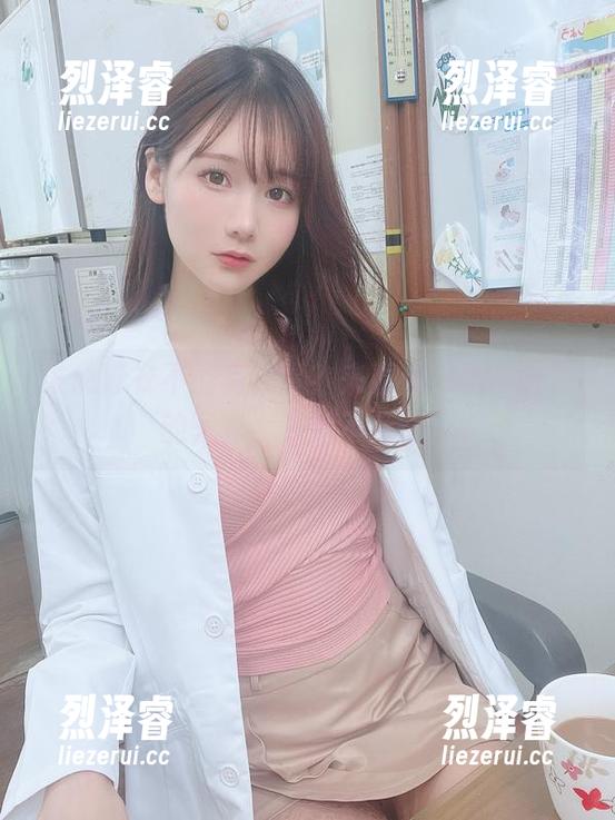 けん研 谁说泳衣不能有故事?来看看“けん研”的写真,下载不后悔!
