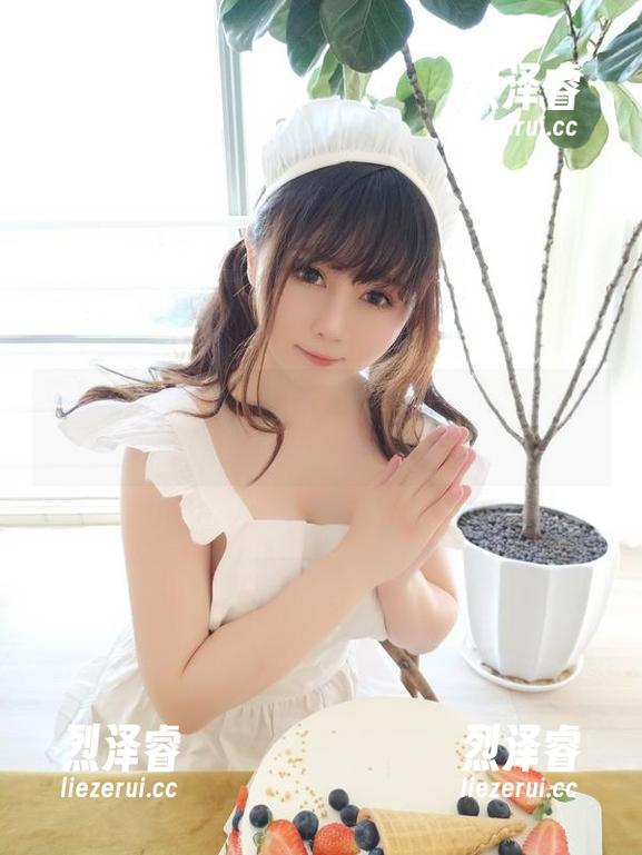 囚禁在美图里：依依超级懒的分享让你意想不到