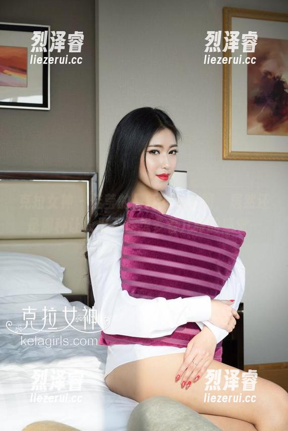 克拉女神 - 佳莹的最新女友原图，居然还是那种让人忍不住想多看几眼的感觉…