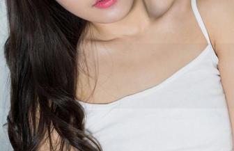 克拉女神 – 周迪的泳衣秀：让你的壁纸瞬间暴露你的审美品位！
