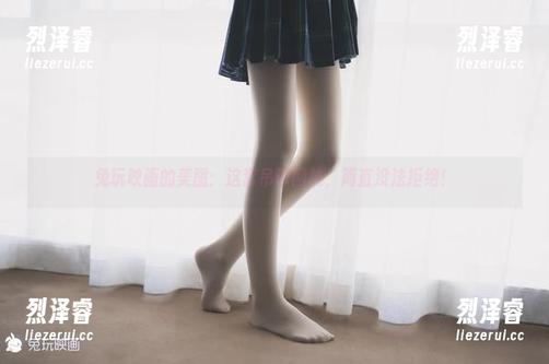 兔玩映画的美图：这套吊带网袜，简直没法拒绝！