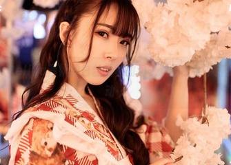 嗲囡囡 – Celina青妍的白丝福利图包，观看时手不自觉就动了动…