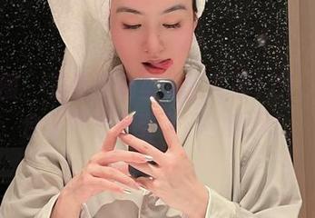 微密圈 – 温热泳池里的宝儿茹171，私拍合集带你感受夏日的微风！