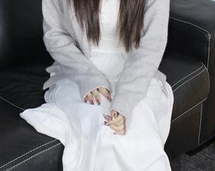 小众视觉 – 黑白主题的圆圆：这组写真让我感受到了一种奇怪的宁静，有点矛盾，但就是想看，图册来啦！