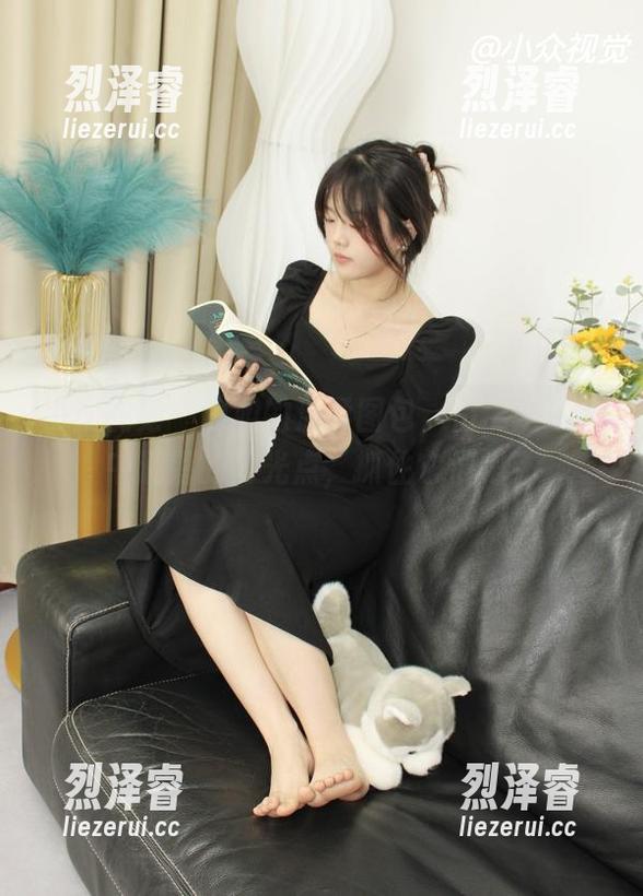 小众视觉-思姐 小众视觉 - 思姐的温柔图包,仿佛是生活中洒落的闪光点,抓住它们吧!