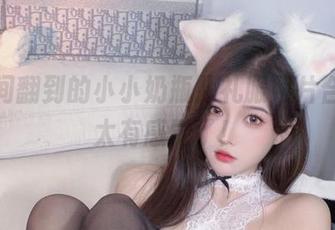无意间翻到的小小奶瓶儿礼服照片合集，太有感觉了！