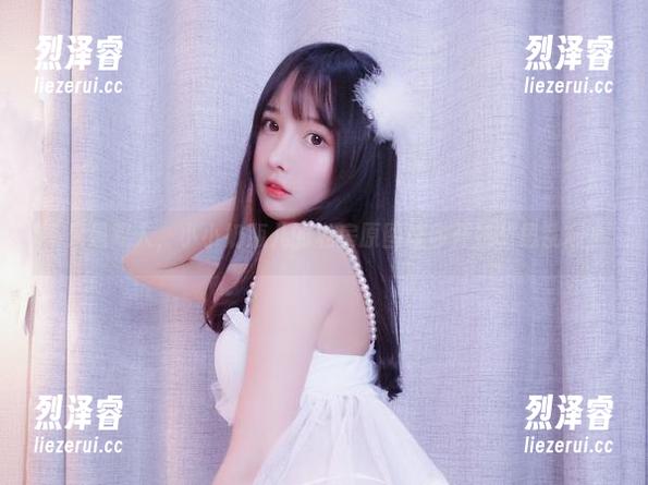 不只是双人，小小奶瓶儿的私房原图让你开始胡思乱想。