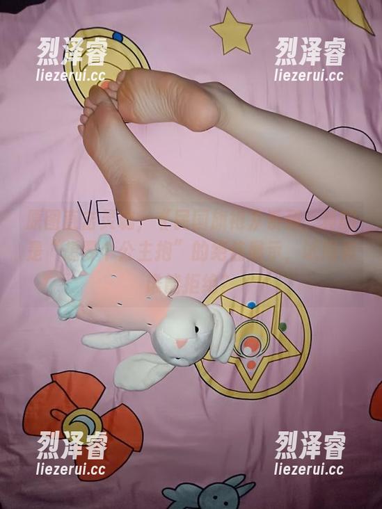 原图直击灵魂，《民国旗袍》系列，真的是“想要个公主抱”的绝佳展示，试问有谁能拒绝？