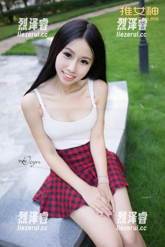 推女神 - 翻看图库，隔着屏幕都能感到莫雅淇那抹旗袍带来的温暖！