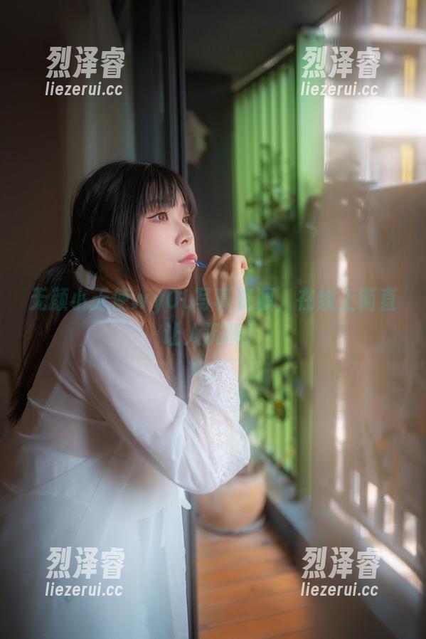 无颜小天使wyOL写真资源，在线上简直让人沉醉！