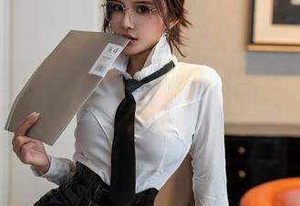 星颜社 – 你见过这么好看的黑丝吗？佟蔓baby高清写真，果然有一手！