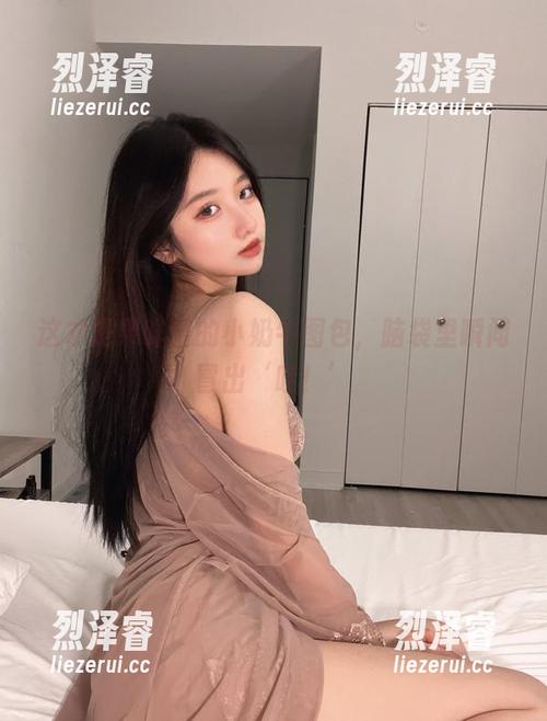 这才是果咩酱的小奶牛图包，脑袋里瞬间冒出‘哇！’