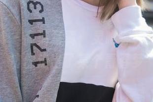 梦丝女神 – 高清写真：灵唯穿校服纯白，仿佛走出了某个青春梦