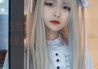 梨瑾瑾的白雪姬合集更新，真想问问她，这白色是怎么拍得这么…透亮的？