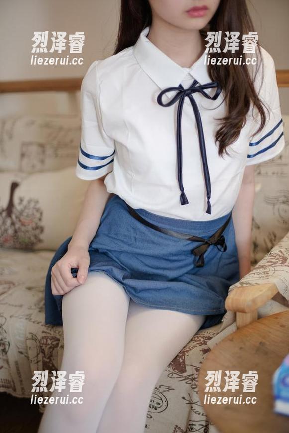 森萝财团 - 浴缸里的小满：在线探秘那些不为人知的图片故事