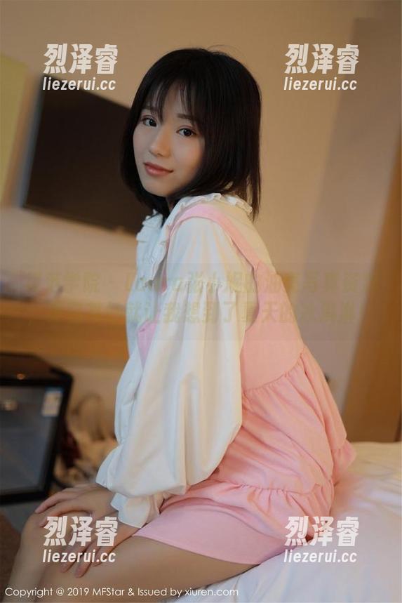 模范学院-Laura张小妮 模范学院 - Laura张小妮的油亮写真资源,莫名其妙就让我想到了夏天的冰淇淋!