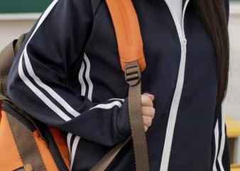 模范学院 – 前方高能！夏玲蔓的网袜高清原图，让你的眼光停不下来的恶搞瞬间！