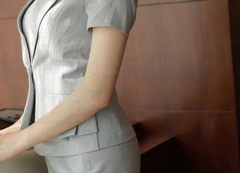 模范学院 – 有种女王范儿，梦梵的免费图包不可错过！