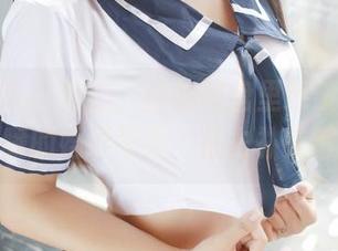 模范学院 – 抱歉，你的网盘里还缺一套胡润曦的婚纱写真，快去补充吧！