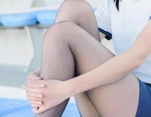 看沧霁桔梗的泳装美图合集，瞬间觉得我也想去海边！
