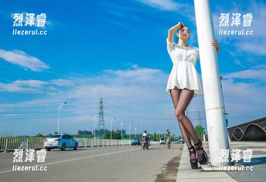 爱丝 - 谁能拒绝小茹的兔女郎图集带来的福利呢？简直上瘾！