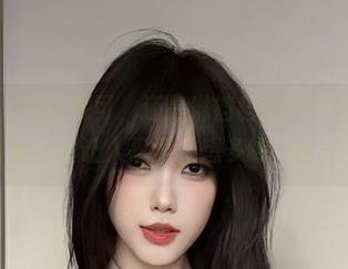 微密圈 – 她是妮可，还是琳铛铛的秘书？图库分享，真让人忍不住想多瞧一眼。