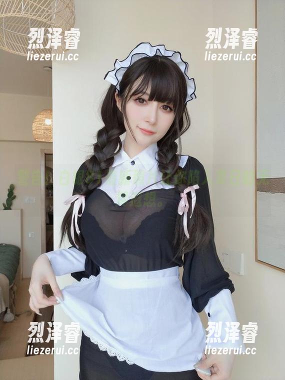 警告！白银81最新照片让你陷入夏日的无尽遐想。